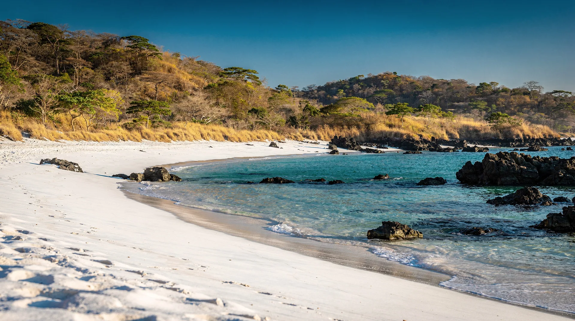 Playa Hermosa Guanacaste — spokojna zatoka, którą rodziny wciąż wybierają