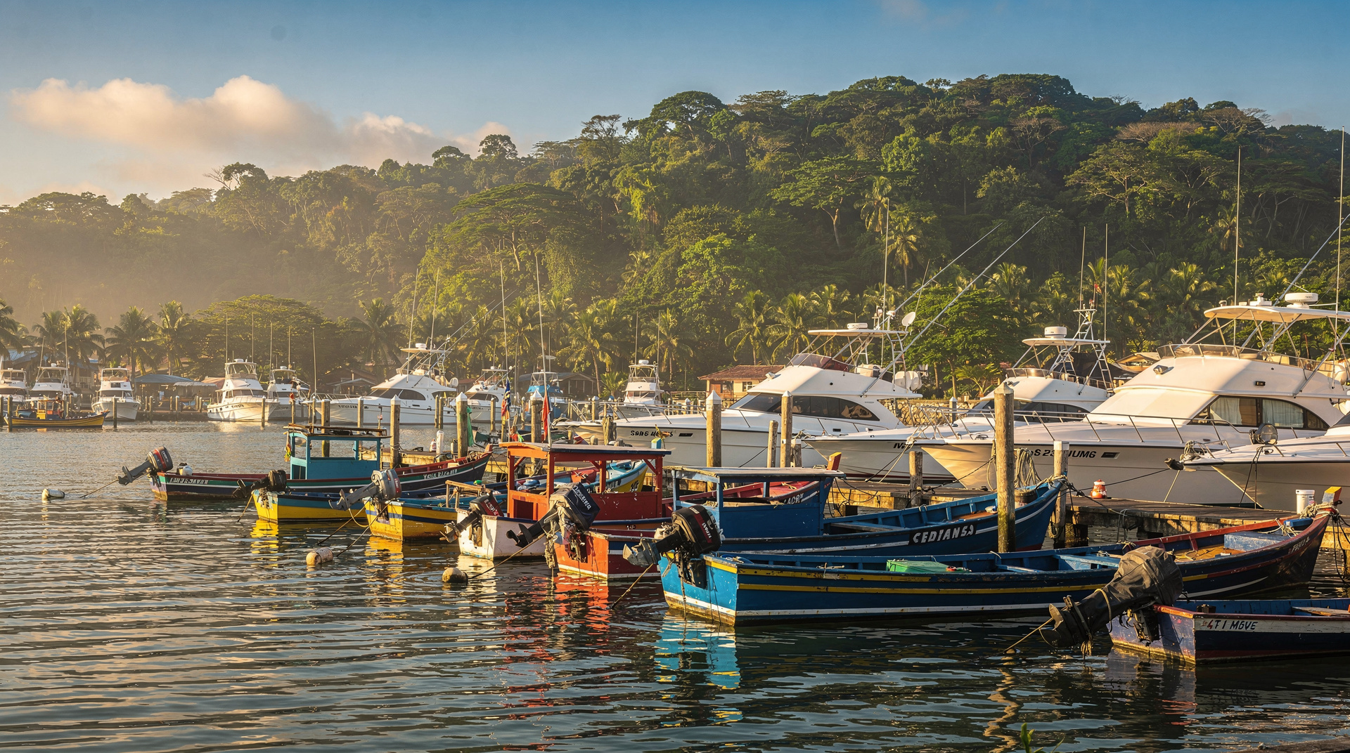 Quepos — the working port town that opens the door to Manuel Antonio