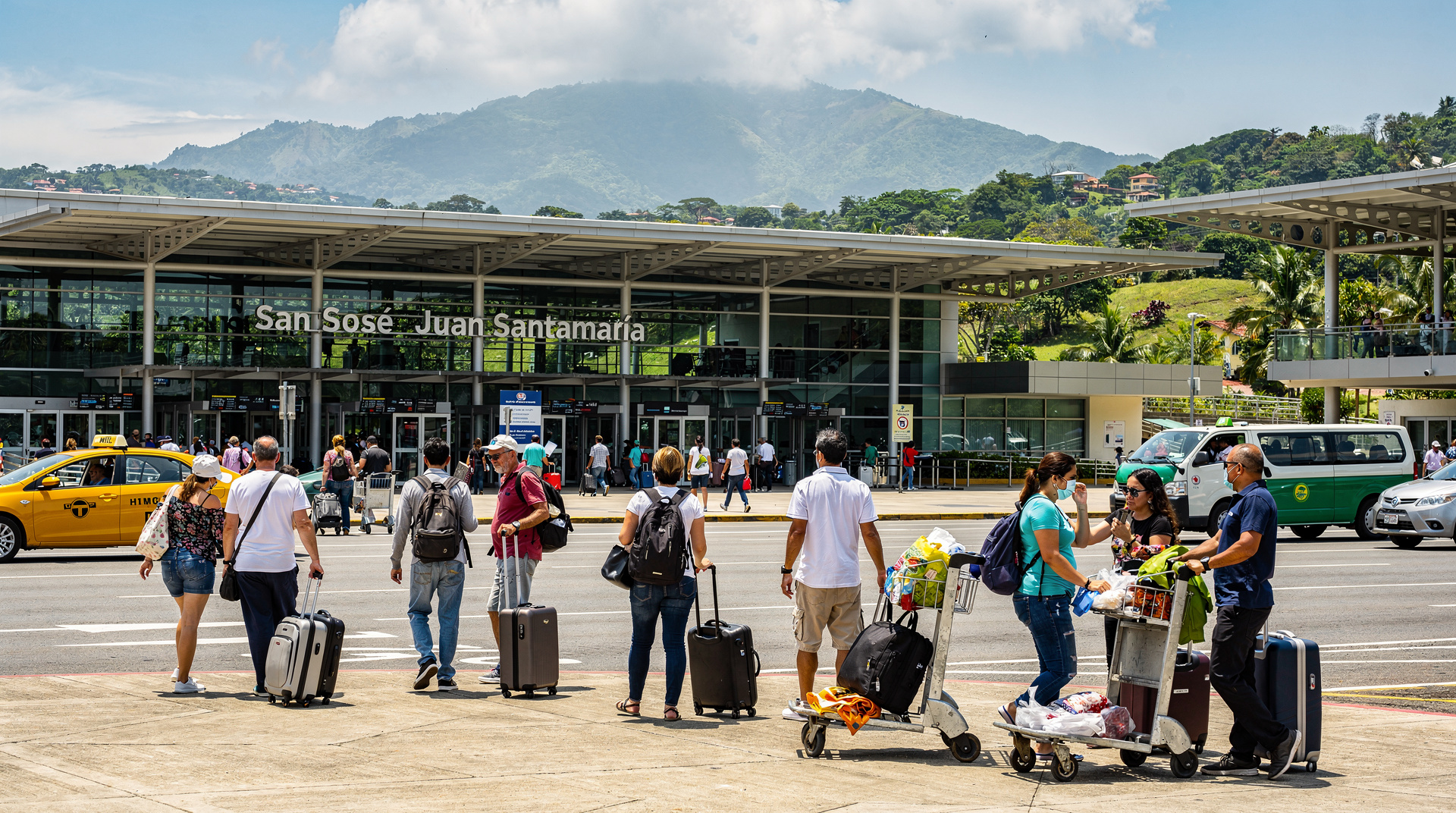 Airport to destination transfers in Costa Rica