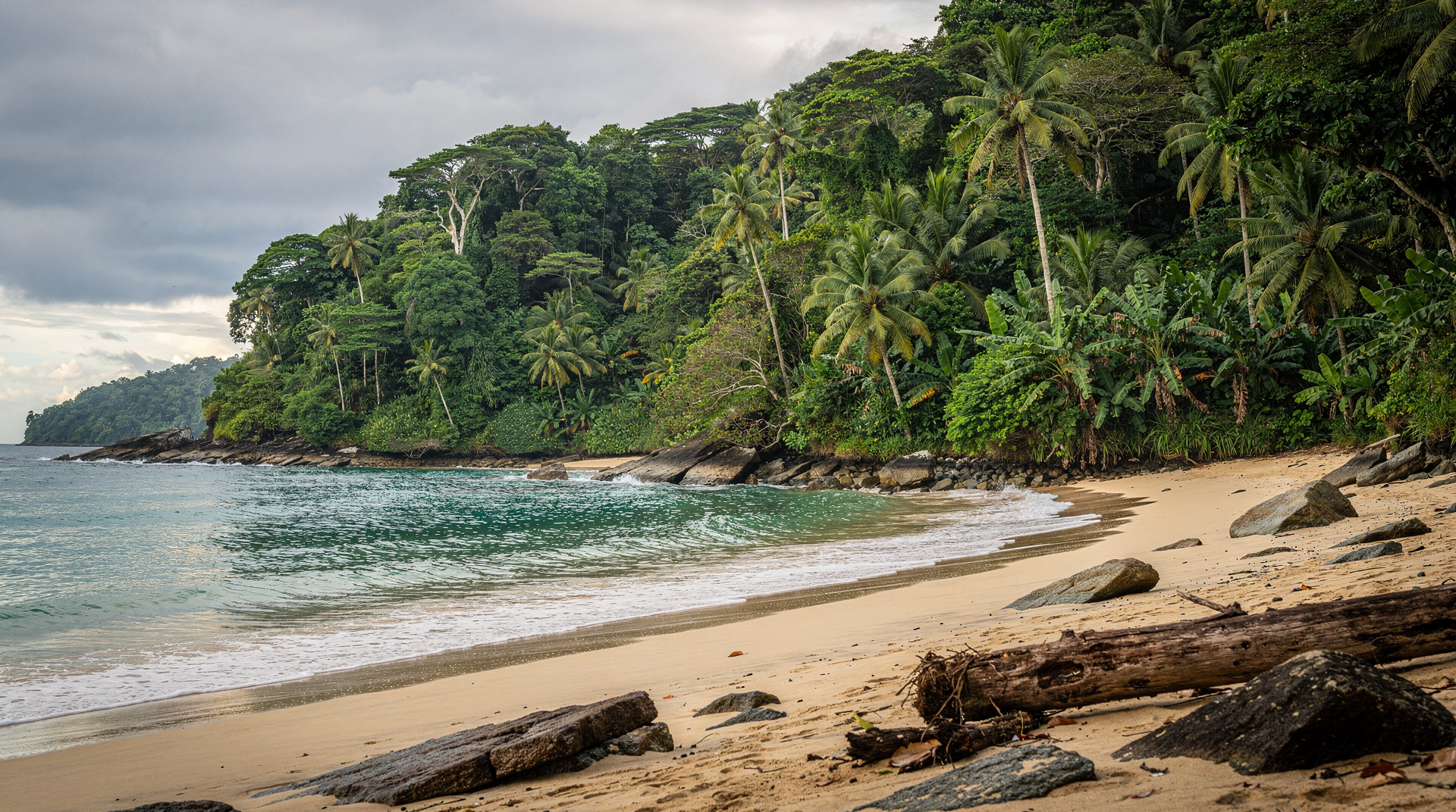 Hidden beaches in Costa Rica off the radar